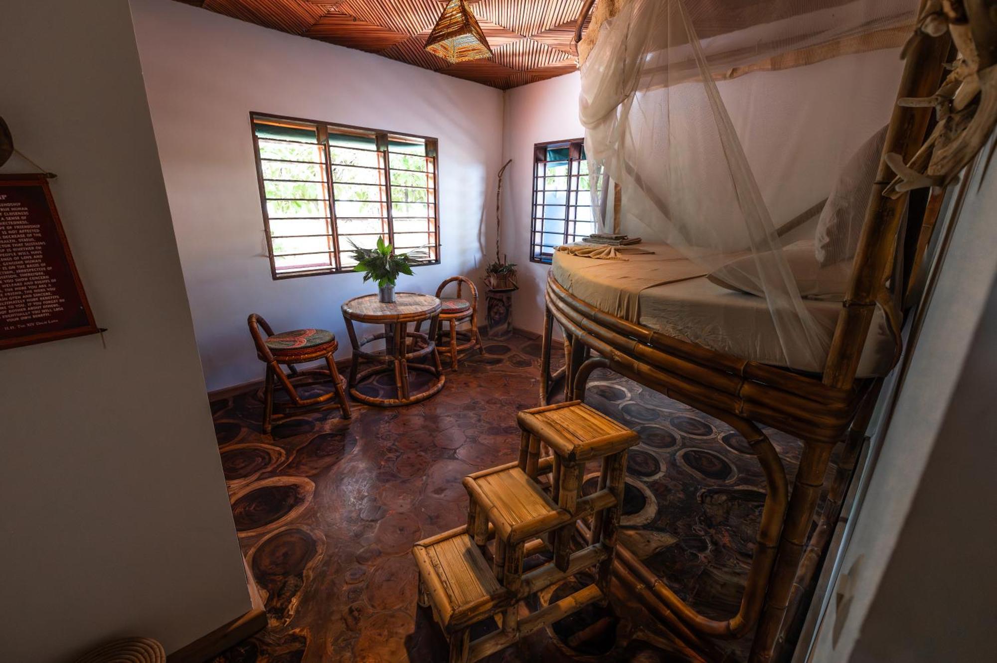 Shambala Madagascar: Beachfront Lodge And Adventures Ambolobozo Eksteriør bilde